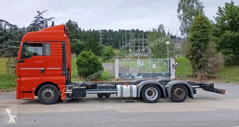 Camión MAN TGX 26.420 BDF 6x2 Euro 6 de Ocasión - Chasis Portacontenedores - miniatura 4